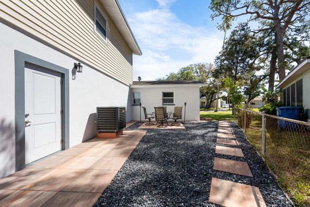 4038 HARRISBURG, St Petersburg, FL 33703