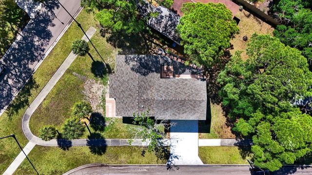 4038 HARRISBURG, St Petersburg, FL 33703