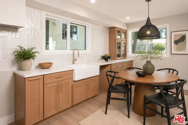 591 E 9th Street B, Upland, CA 91786