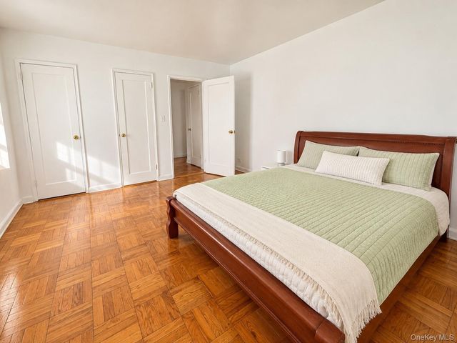 147-31 38th Ave A16, Flushing, NY 11354