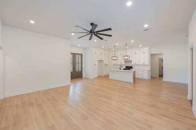 1909 Hidden Springs Drive, Baker, FL 32531