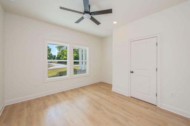 1909 Hidden Springs Drive, Baker, FL 32531
