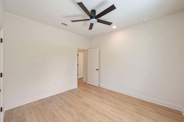 1909 Hidden Springs Drive, Baker, FL 32531