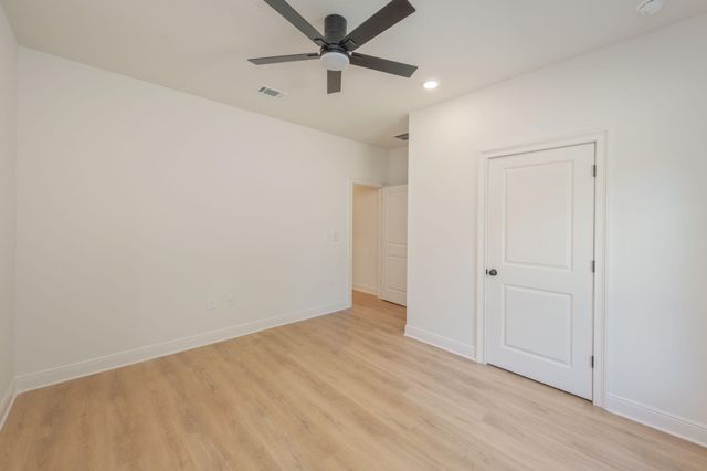 1909 Hidden Springs Drive, Baker, FL 32531