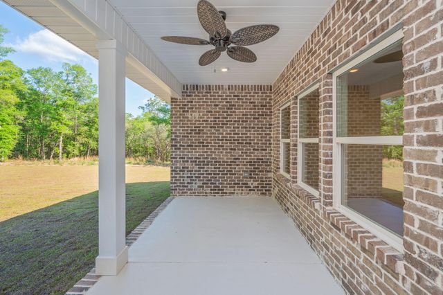 1909 Hidden Springs Drive, Baker, FL 32531