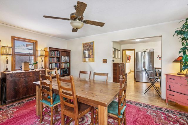 711 Grandview Avenue W, Roseville, MN 55113