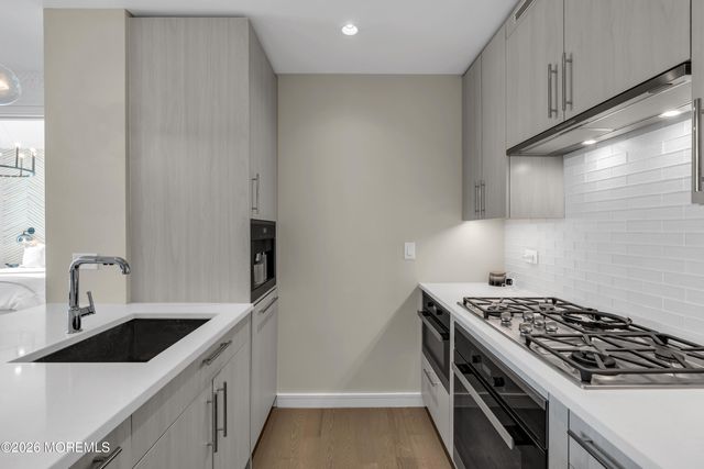 30 Melrose Terrace 609, Long Branch, NJ 07740