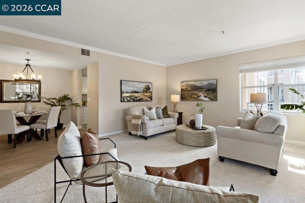 Image 4 of property listing at 1860 Tice Creek Drive 1307, Walnut Creek, CA 94595