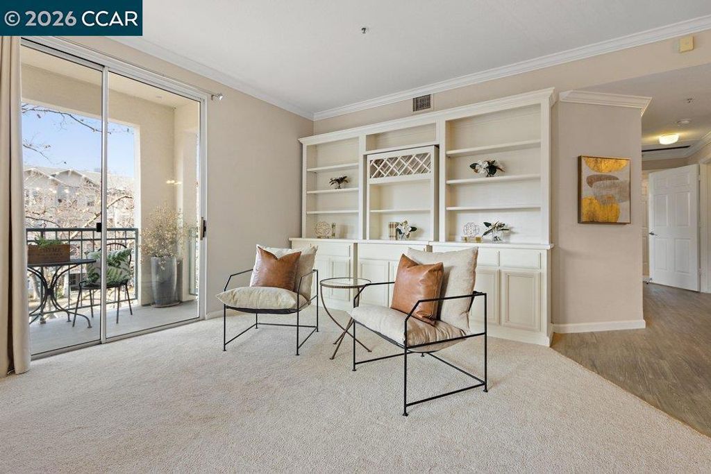 Image 7 of property listing at 1860 Tice Creek Drive 1307, Walnut Creek, CA 94595