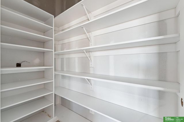 21126 Atwood Avenue, Elkhorn, NE 68022