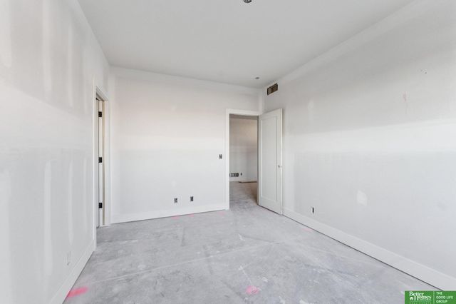 21126 Atwood Avenue, Elkhorn, NE 68022