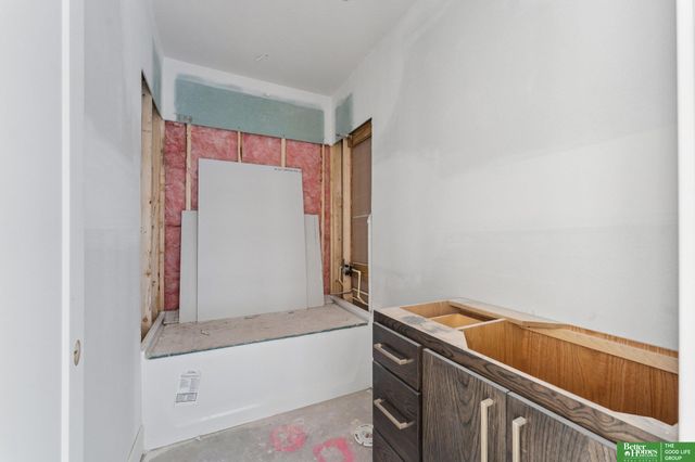 21126 Atwood Avenue, Elkhorn, NE 68022