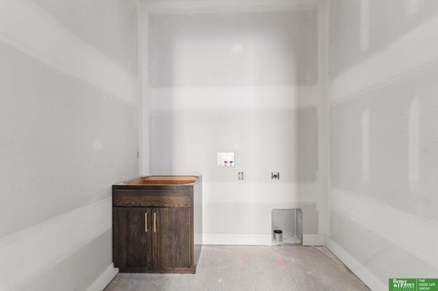 21126 Atwood Avenue, Elkhorn, NE 68022