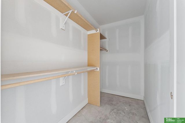 21126 Atwood Avenue, Elkhorn, NE 68022