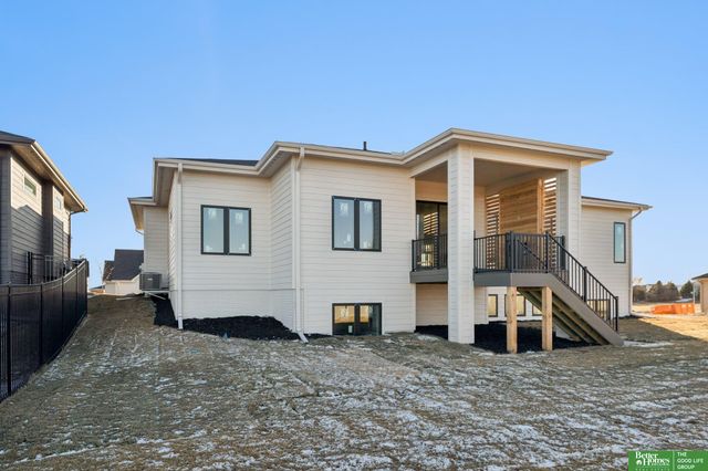 21126 Atwood Avenue, Elkhorn, NE 68022