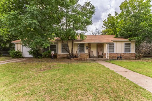 405 Lanola Court, Fort Worth, TX 76103
