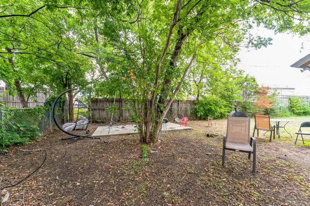 405 Lanola Court, Fort Worth, TX 76103