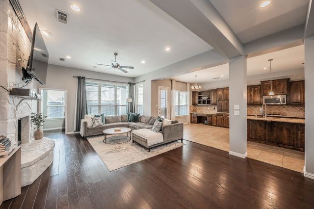 1020 Longhill Way, Forney, TX 75126