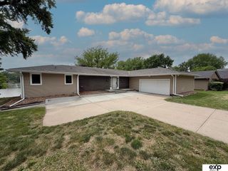 460 Lakehurst Drive, Waterloo, NE 68069