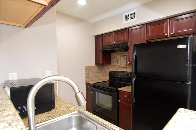 8653 FANCY FINCH DRIVE 101, Tampa, FL 33614