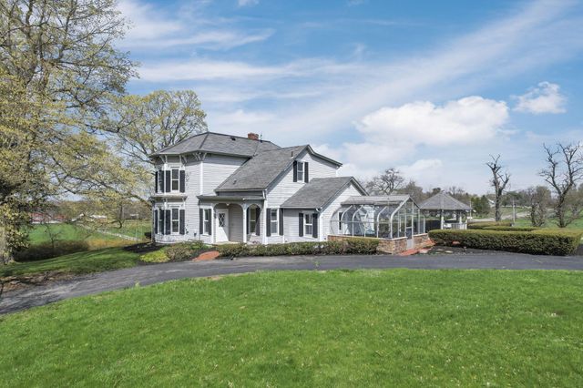 799 Old James Road, Granville, OH 43023
