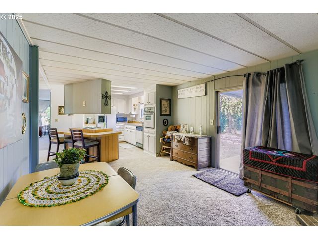 17201 Sw ELDORADO Dr, Portland, OR 97224