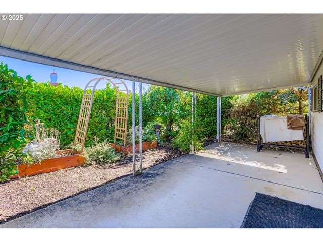 17201 Sw ELDORADO Dr, Portland, OR 97224