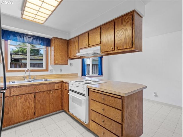 4715 Se 87TH Ave, Portland, OR 97266
