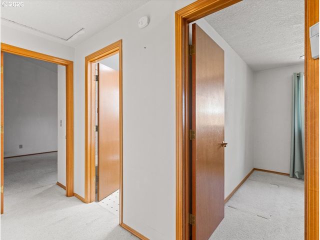4715 Se 87TH Ave, Portland, OR 97266