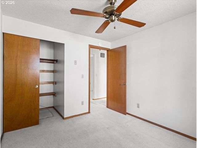 4715 Se 87TH Ave, Portland, OR 97266