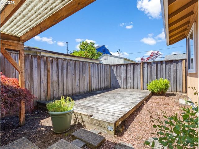 4715 Se 87TH Ave, Portland, OR 97266