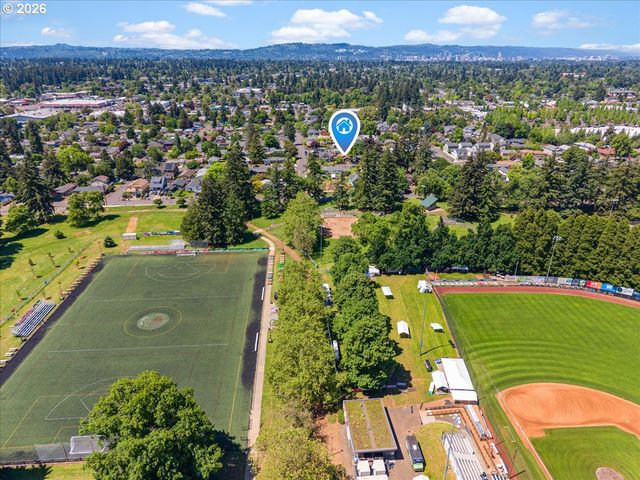 4715 Se 87TH Ave, Portland, OR 97266