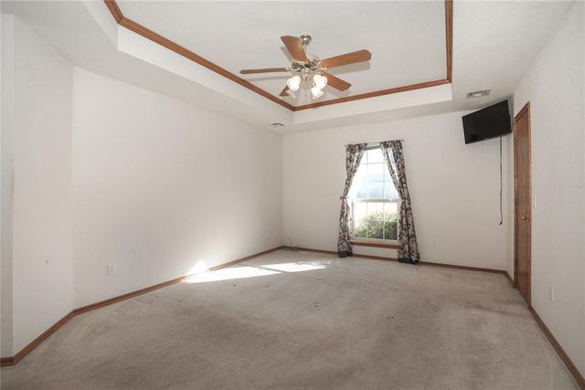 2305 Walnut Dr, Tuttle, OK 73089