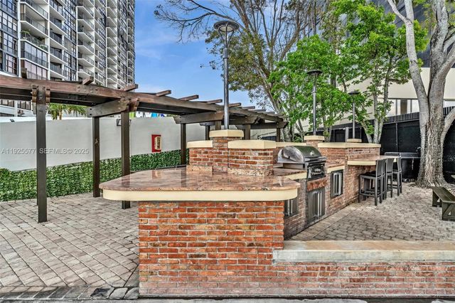 1865 Brickell Ave A703, Miami, FL 33129