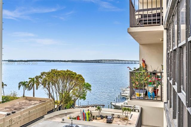 1865 Brickell Ave A703, Miami, FL 33129