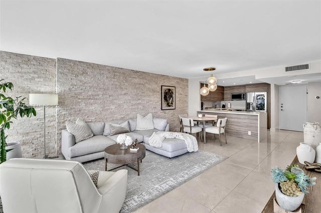 1865 Brickell Ave A703, Miami, FL 33129