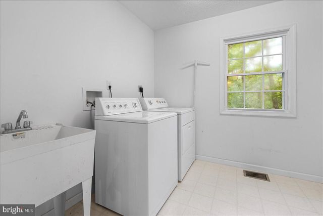 1039 QUAIL ROAD, Basye, VA 22810