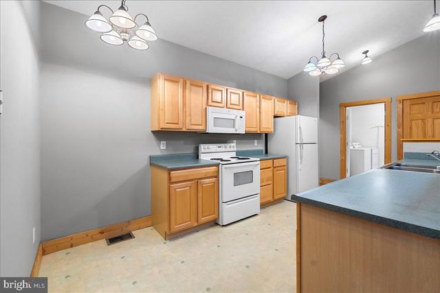1039 QUAIL ROAD, Basye, VA 22810