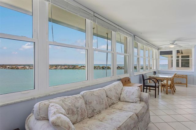 5130 BRITTANY DRIVE S 1002, St Petersburg, FL 33715