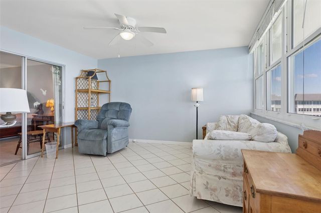 5130 BRITTANY DRIVE S 1002, St Petersburg, FL 33715