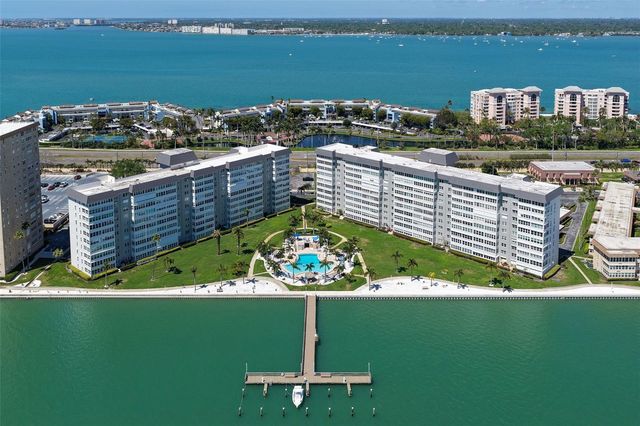 5130 BRITTANY DRIVE S 1002, St Petersburg, FL 33715