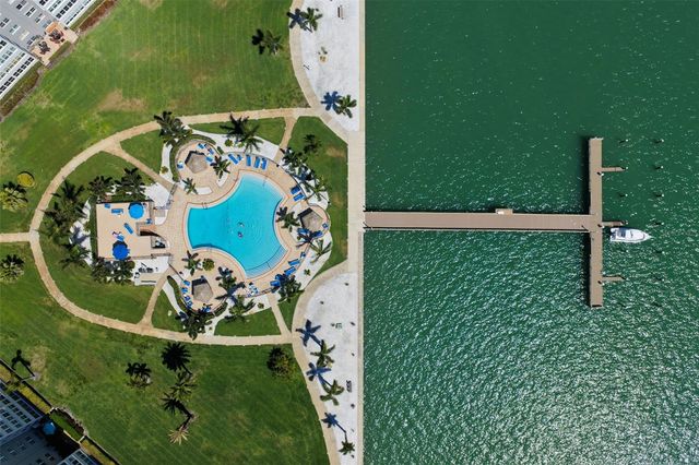 5130 BRITTANY DRIVE S 1002, St Petersburg, FL 33715