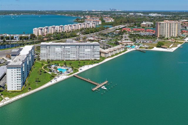 5130 BRITTANY DRIVE S 1002, St Petersburg, FL 33715