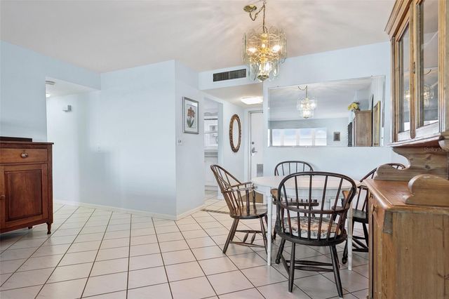 5130 BRITTANY DRIVE S 1002, St Petersburg, FL 33715