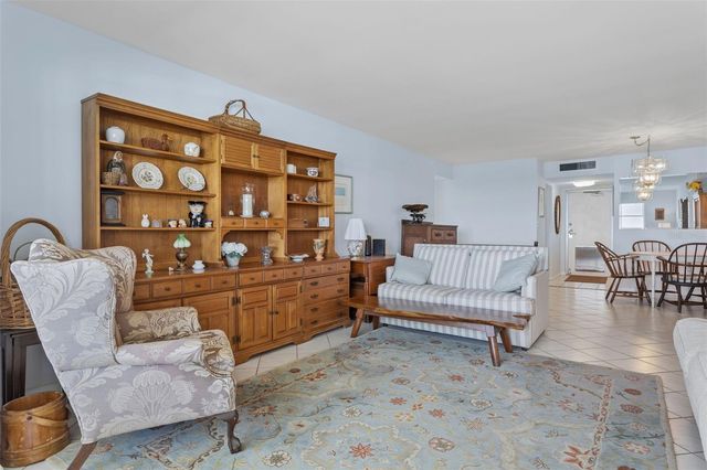 5130 BRITTANY DRIVE S 1002, St Petersburg, FL 33715