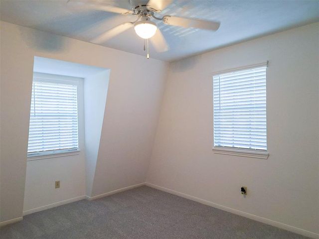 18092 Split Oak Circle, New Caney, TX 77357