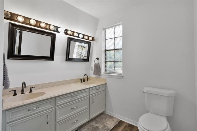18092 Split Oak Circle, New Caney, TX 77357