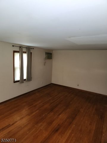 22 Washington St, Clark Twp., NJ 07066