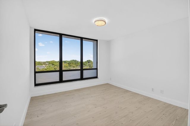 7738 Lakeside Boulevard 352, Boca Raton, FL 33434