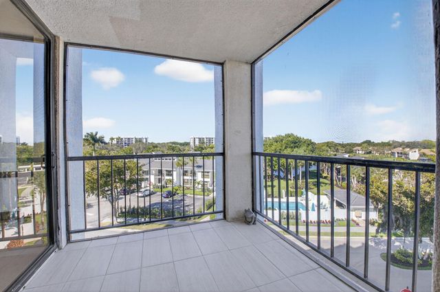 7738 Lakeside Boulevard 352, Boca Raton, FL 33434